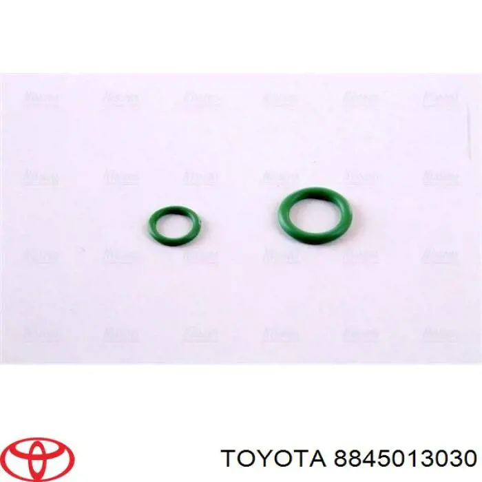 Купити 8845013030 Toyota Радіатор системи охолодження кондиціонера