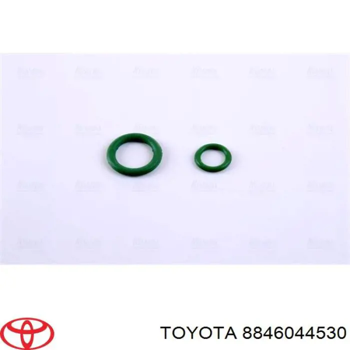 8846044530 Toyota радіатор кондиціонера