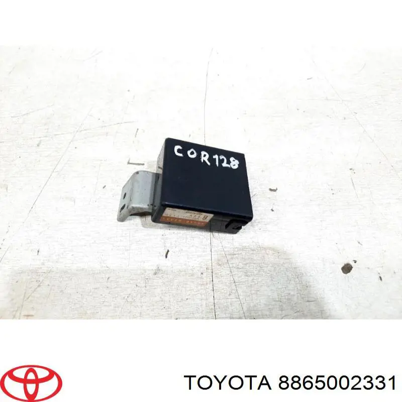 8865002331 Toyota 