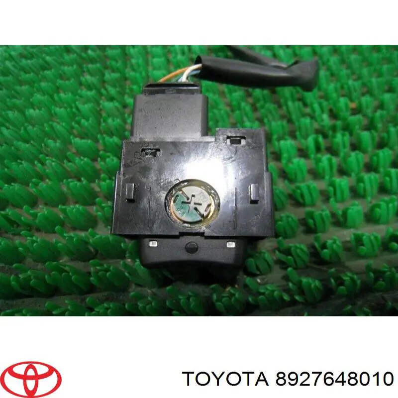 8927648010 Toyota 