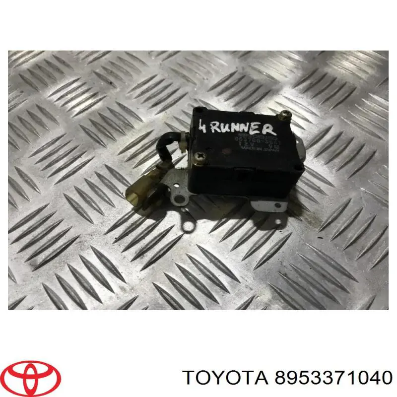  Toyota 8953371040