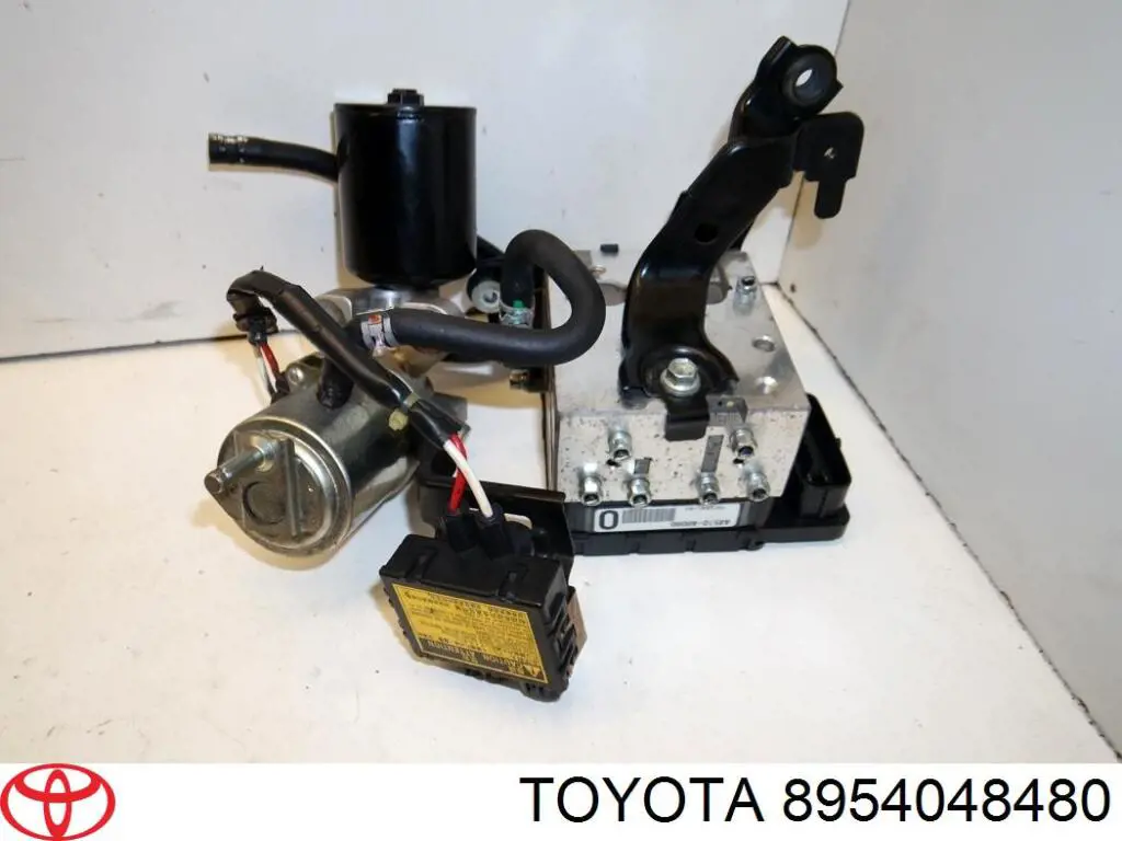 8954048480 Toyota 