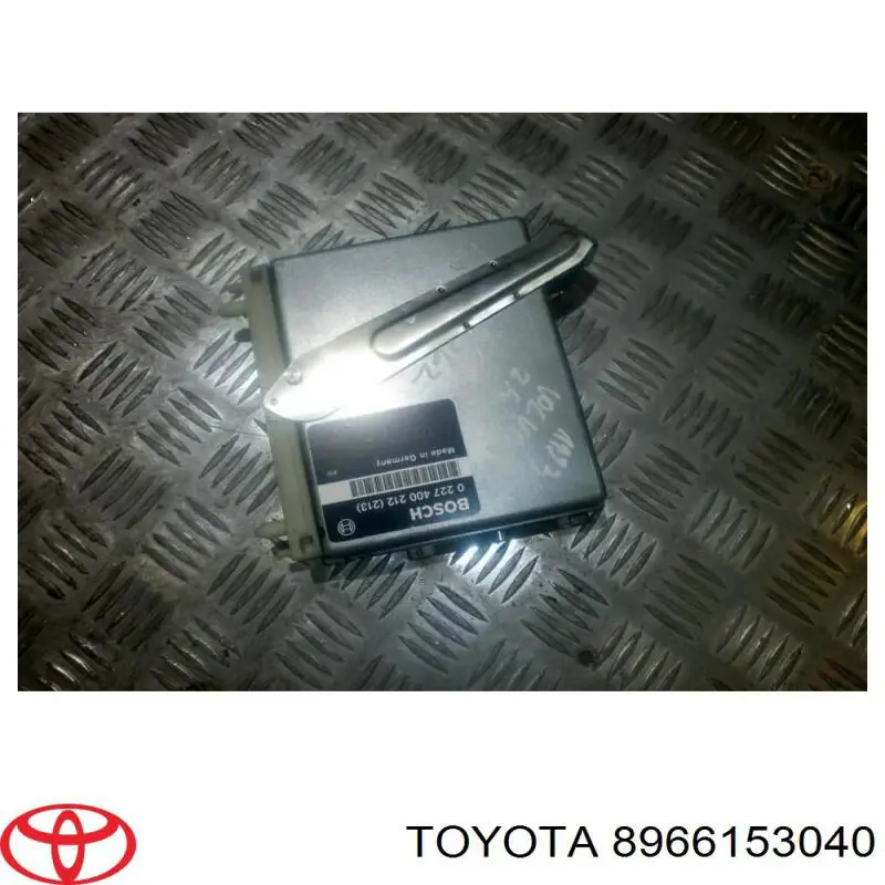 8966153040 Toyota Блок електронного управління