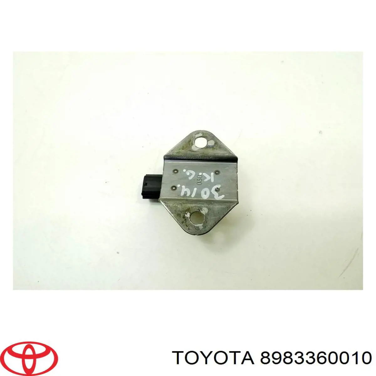 Датчик Айрбег передній Toyota 8983360010 ціна, від 4.23 USD