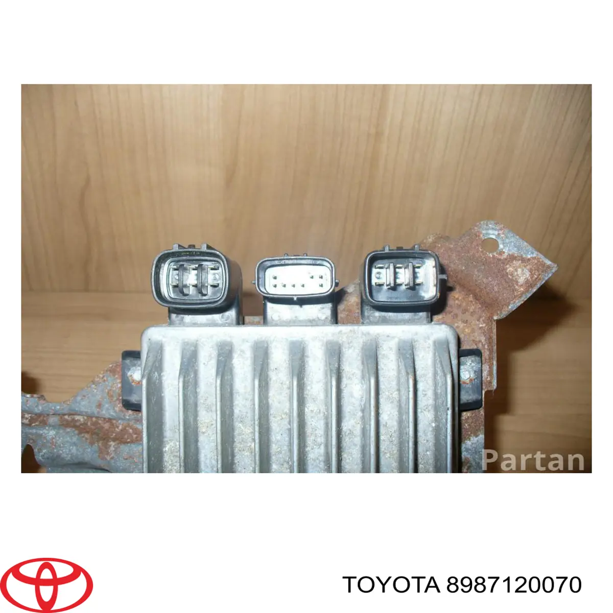 Купити 8987120070 Toyota Модуль управління (ЕБУ) упорскування палива