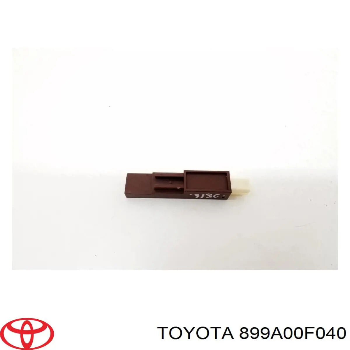 899A00F040 Toyota 
