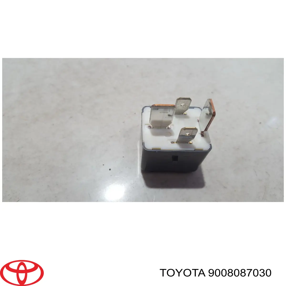 Реле вентилятора Toyota 9008087030 ціна, від 2.53 USD