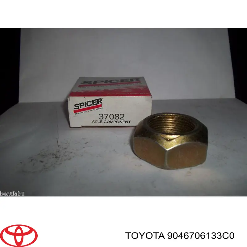 Купити 9046706133C0 Toyota Пістон (кліп) кріплення підкрилки переднього крила