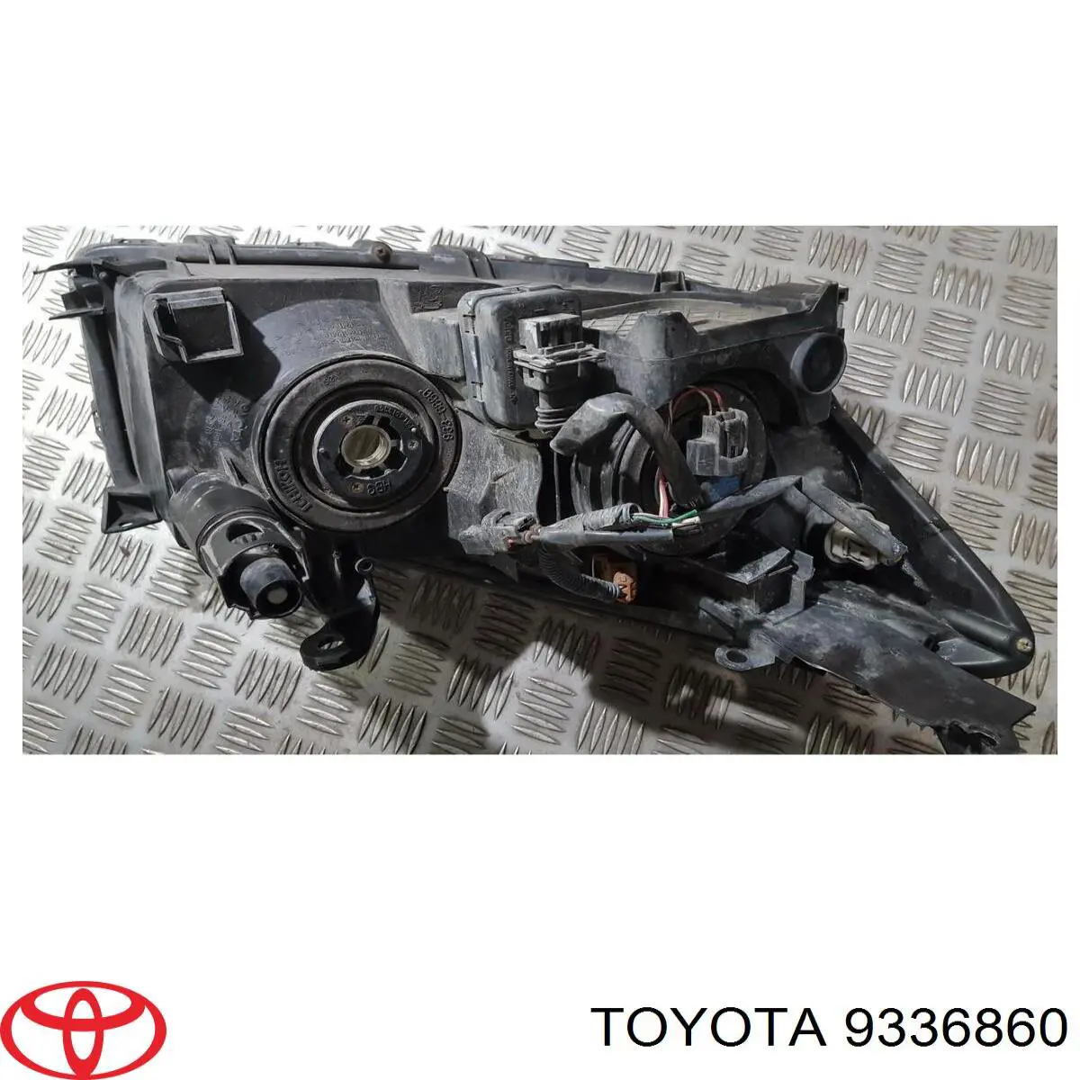 9336860 Toyota 