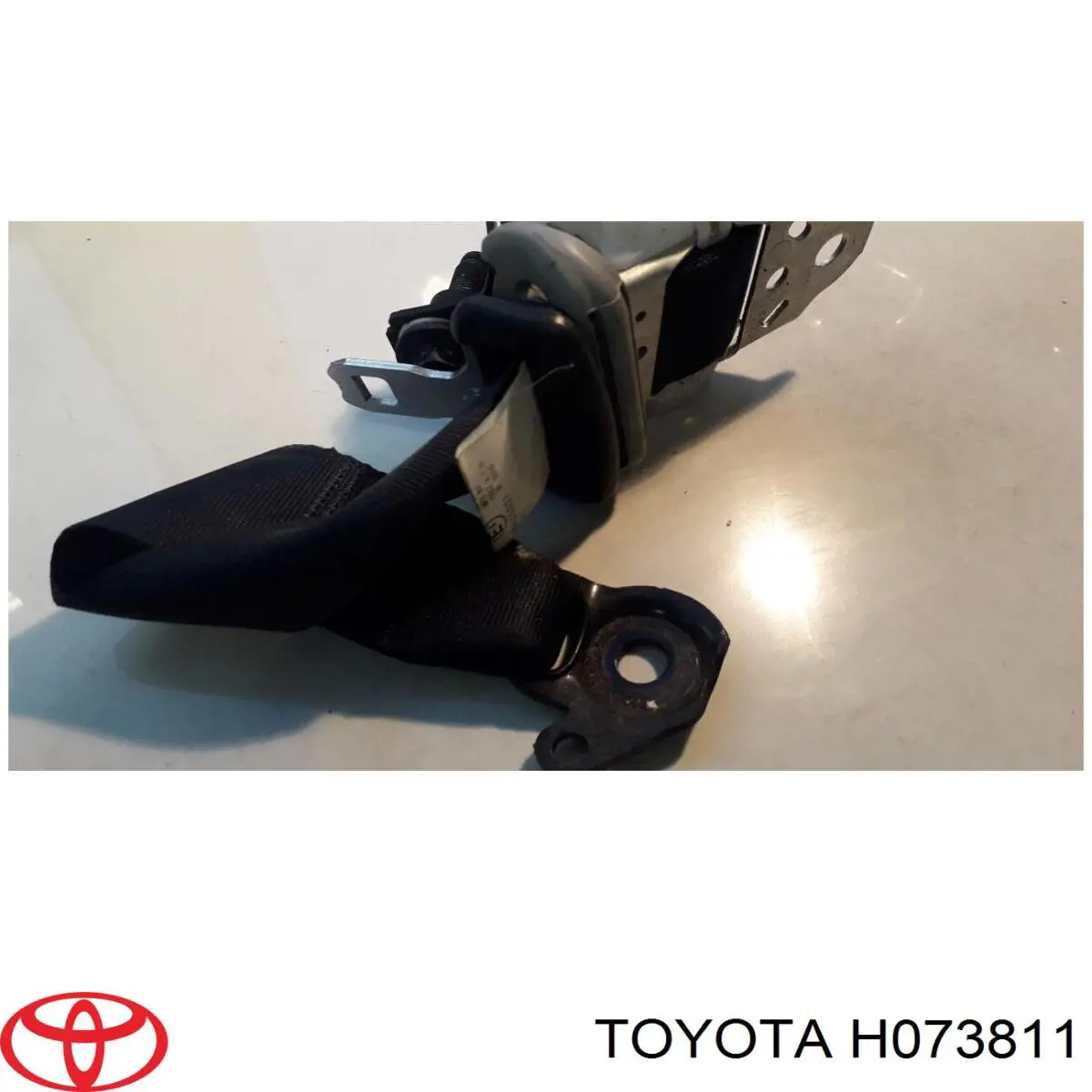  H073811 Toyota
