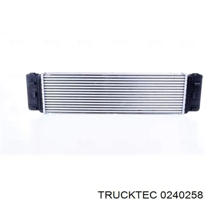 0240258 Trucktec радіатор интеркуллера