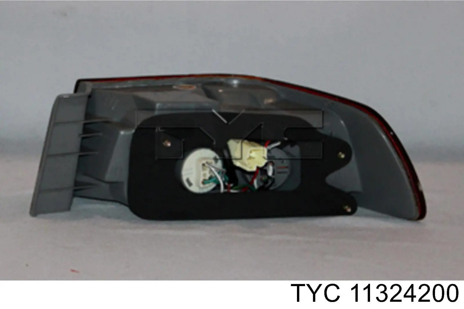 Купити Лівий стоп Toyota Camry II V2