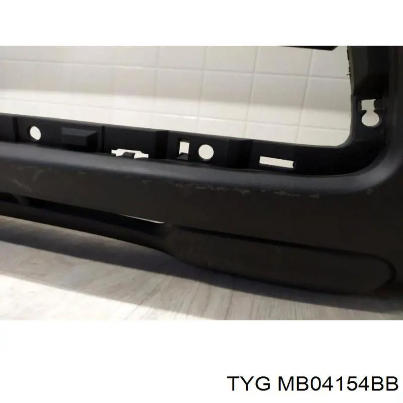 MB04154BB TYG Бампер передній в зборі