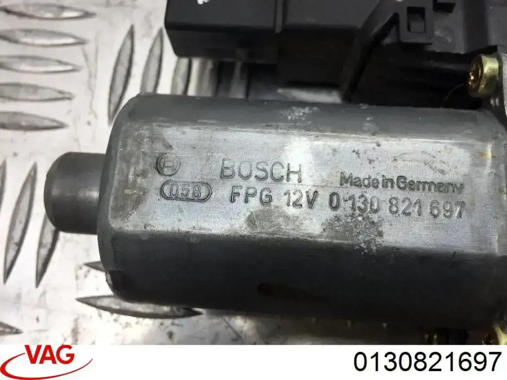 Привід ліфта задній VAG 0130821697