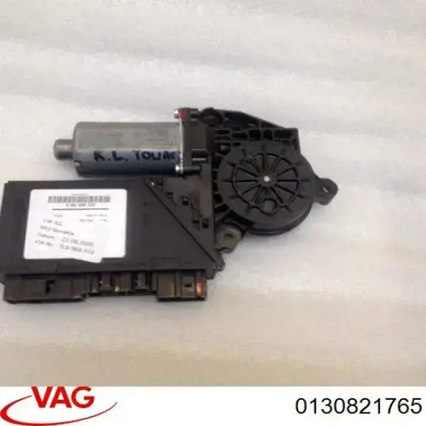 Мотор склопідйомника дверей передніх, лівих Bosch 0130821765 ціна, від 10.64 USD