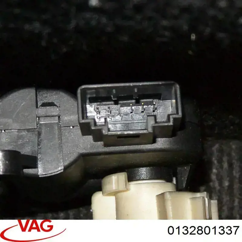  VAG 0132801337