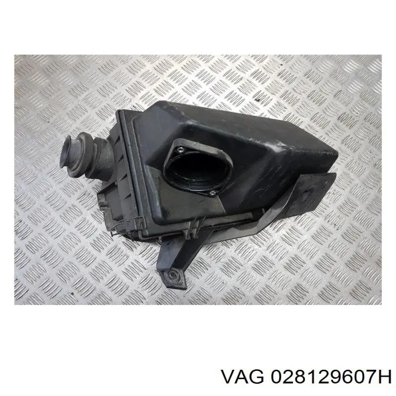 Корпус повітряного фільтра VAG 028129607H ціна, від 19.05 USD