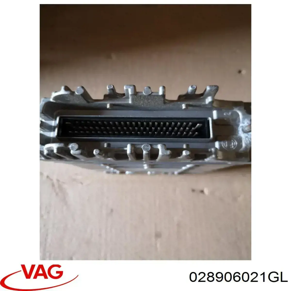 Купити 028906021GL VAG Модуль управління двигуном