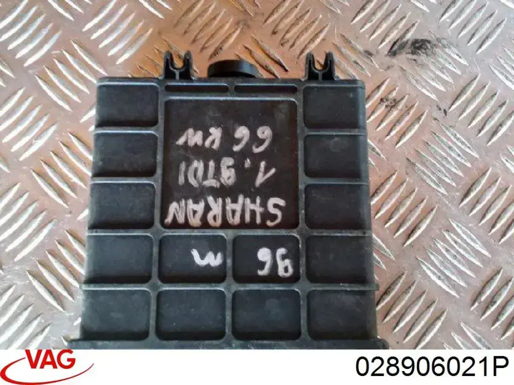 Купити 028906021P VAG Модуль управління двигуном