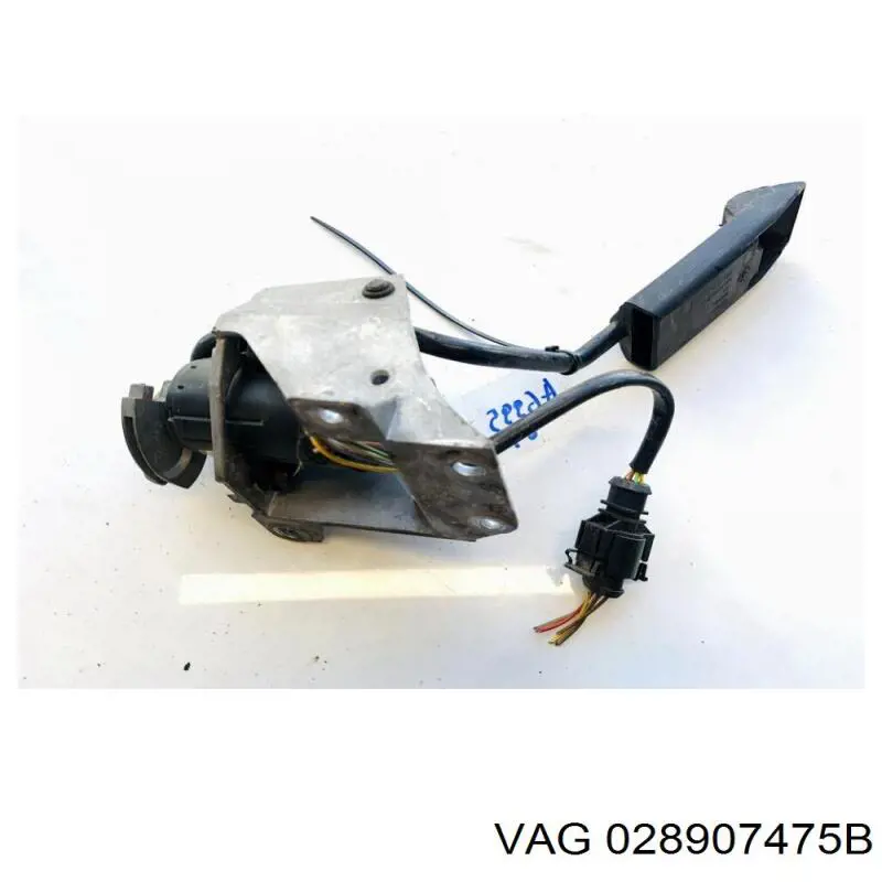 Датчик положення педалі акселератора (газу) 028907475B VAG