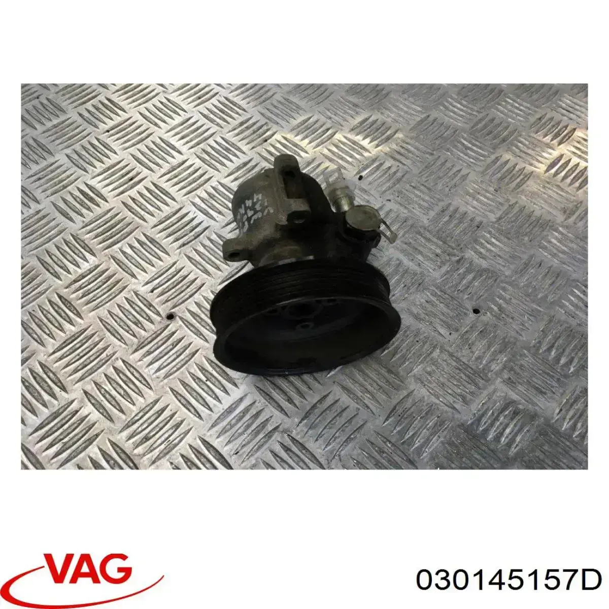 Насос гідропідсилювача керма VAG 030145157D