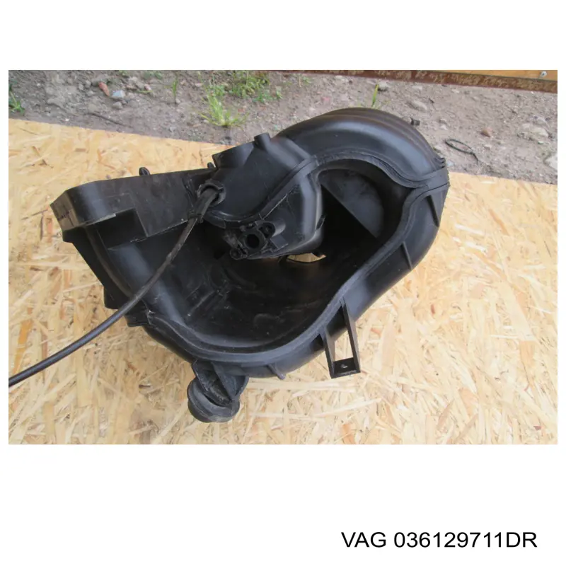 Колектор впускний VAG 036129711DR ціна, від 15.66 USD