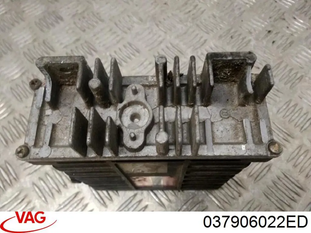 Купити 037906022ED VAG Модуль управління двигуном