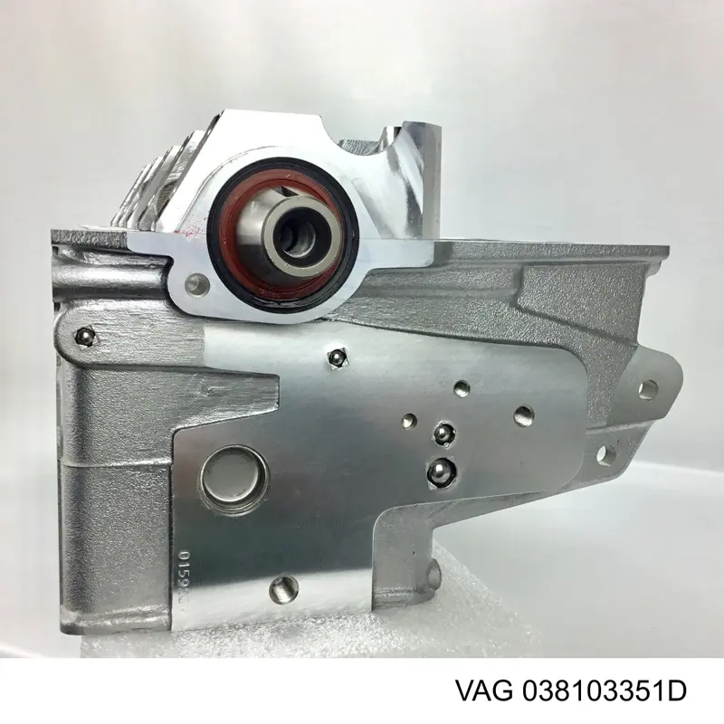 Купити 1118995 Ford Головка блоку