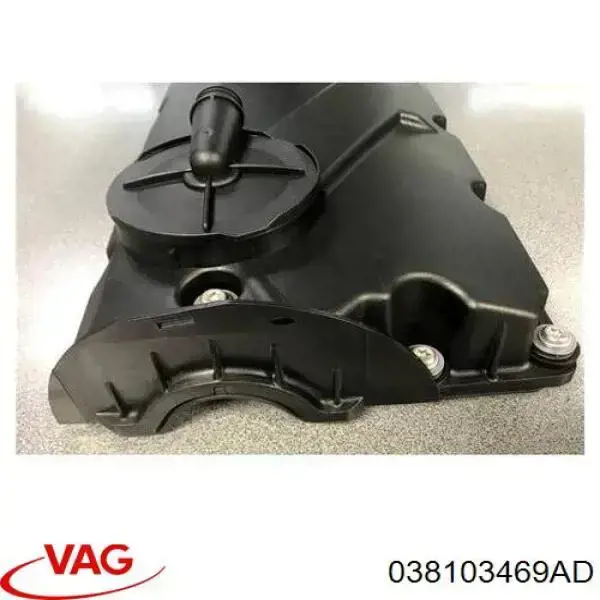 Клапанна кришка 038103469AD VAG