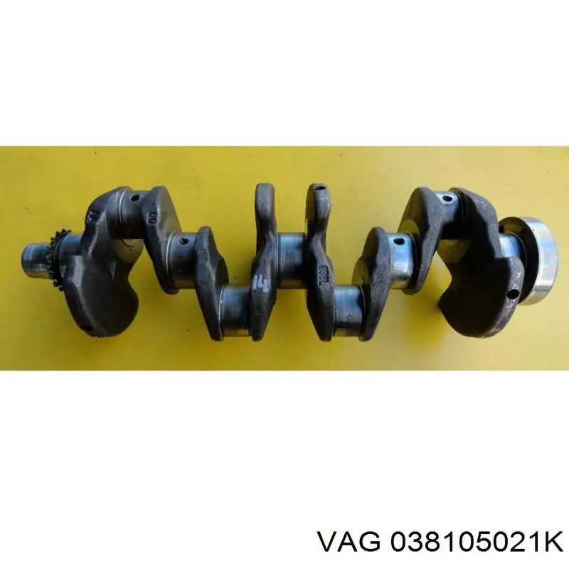 Купити 038105021K VAG Колінвал