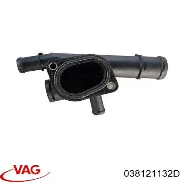 Фланець системи охолодження (трійник) 038121132D VAG