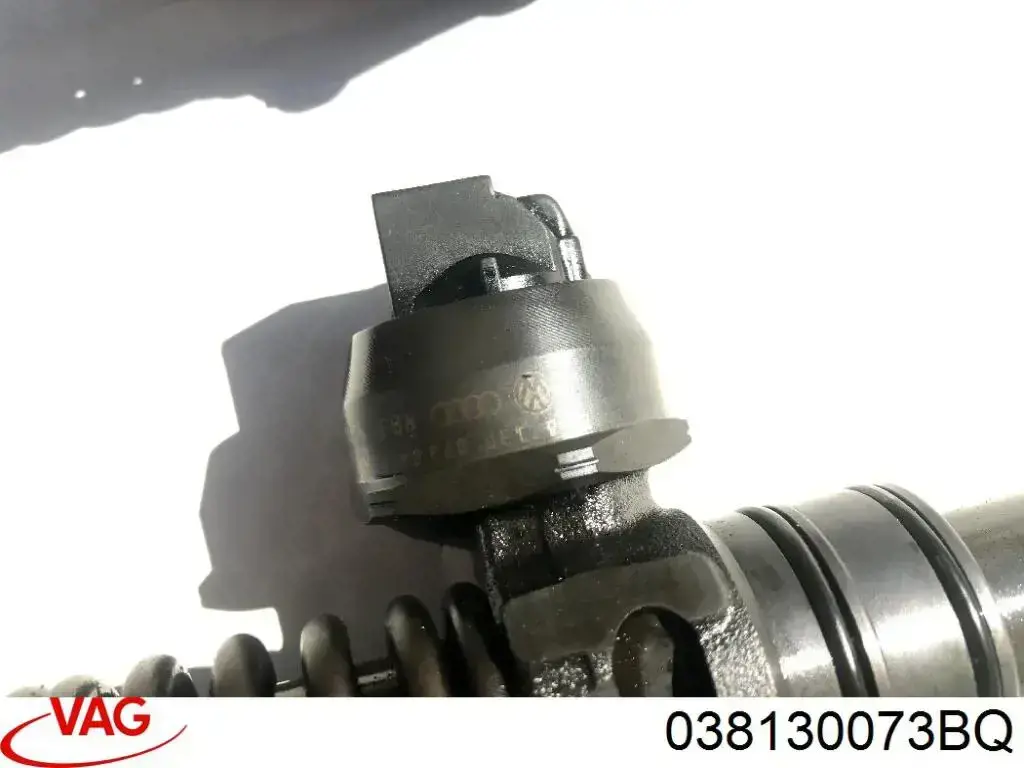 Купити 038130073BQ VAG Форсунка дизельна в зборі, розпилювач + тримач