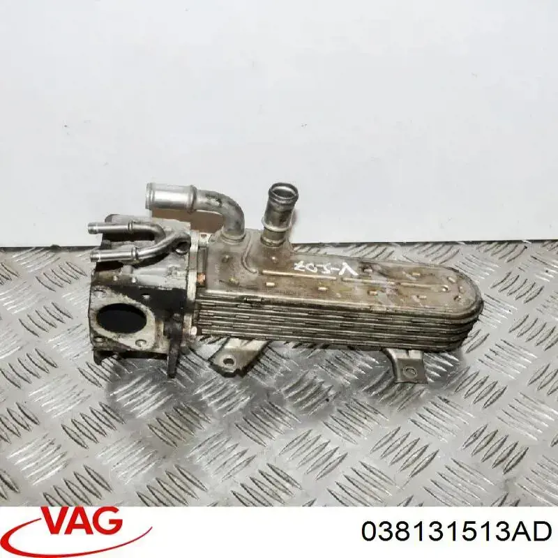 Радіатор системи рециркуляції ОГ VAG 038131513AD