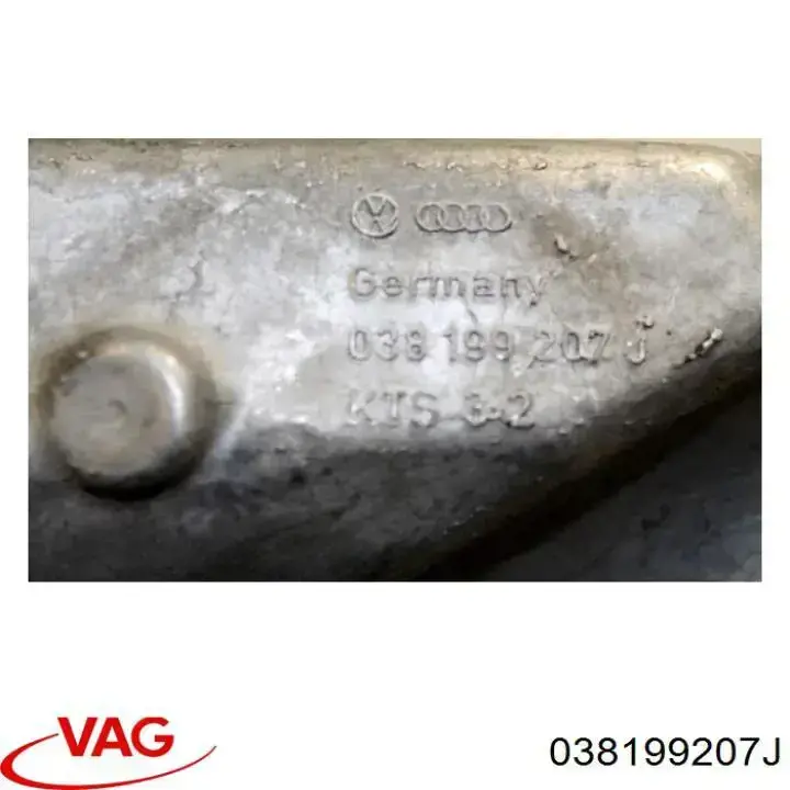 Кронштейн подушки (опори) двигуна, правої VAG 038199207J ціна, від 38.01 USD