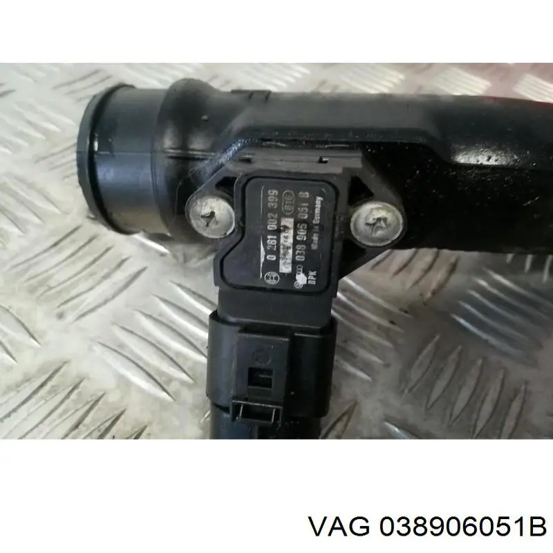 Датчик тиску наддуву (датчик нагнітання повітря в турбіну) VAG 038906051B ціна, від 6.33 USD