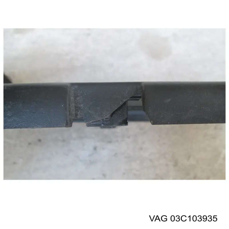 Кришка двигуна декоративна VAG 03C103935 ціна, від 101.91 USD