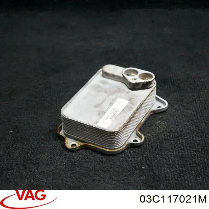 Радіатор масляний 03C117021M VAG