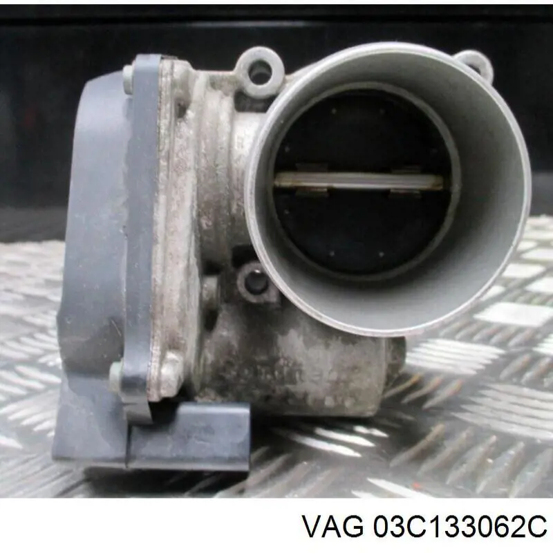Дросільна заслінка 03C133062C VAG