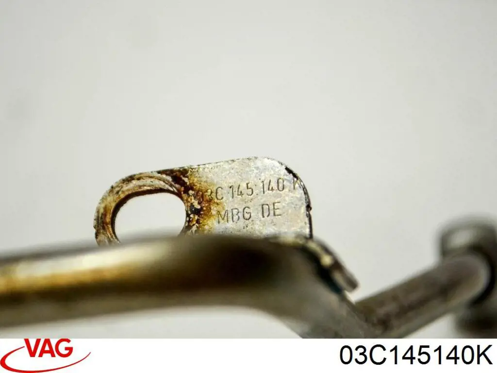Трубка/шланг подачі масла до турбіни 03C145140K VAG