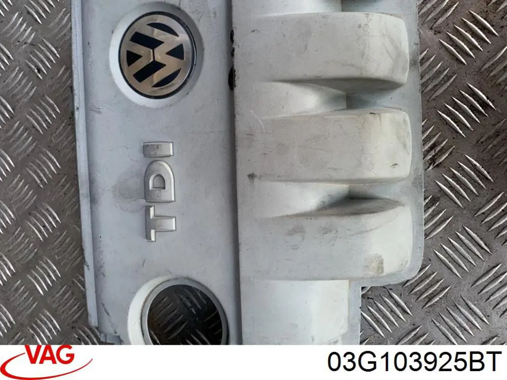 Кришка двигуна декоративна VAG 03G103925BT ціна, від 25.33 USD