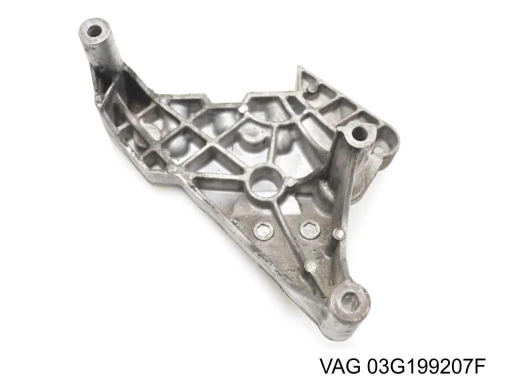 Кронштейн подушки (опори) двигуна, правої VAG 03G199207F ціна, від 8.47 USD