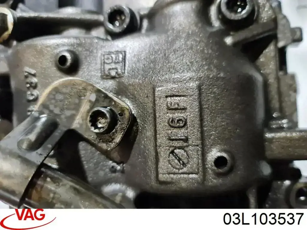 03L103537 VAG Масляний насос двигуна