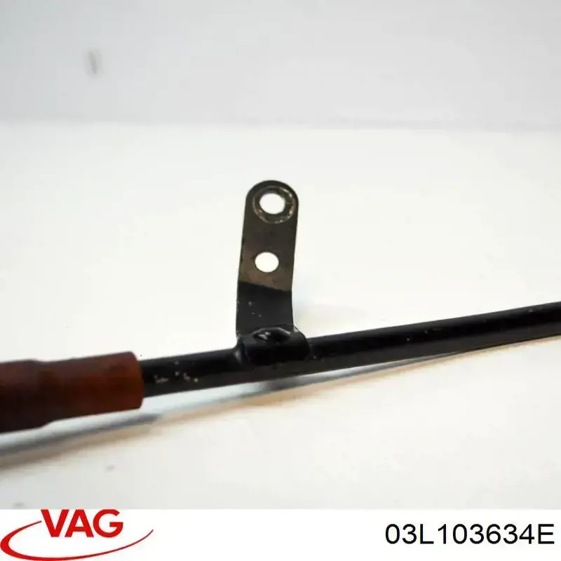 Направляюча щупа-індикатора рівня масла в двигуні VAG 03L103634E ціна, від 10.22 USD