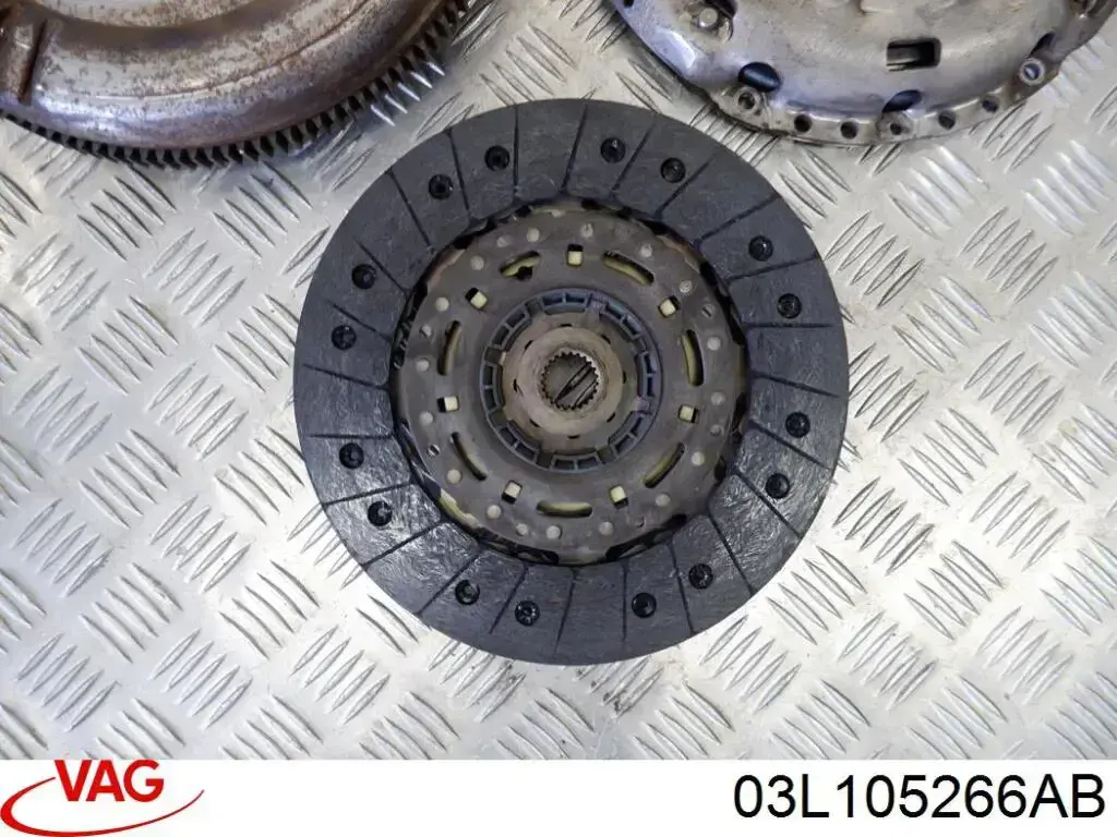 Маховик двигуна VAG 03L105266AB ціна, від 328.36 USD
