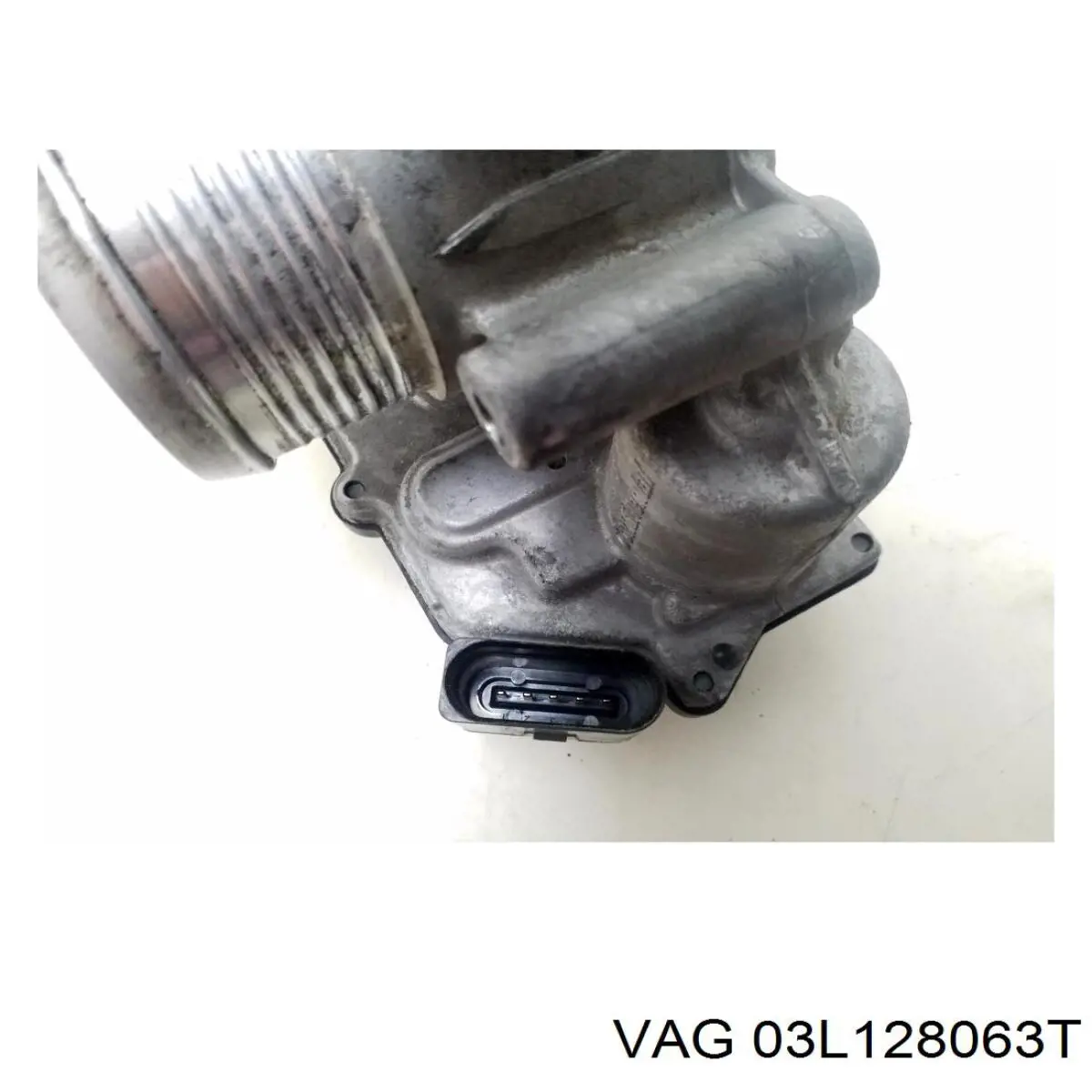 Дросільна заслінка 03L128063T VAG