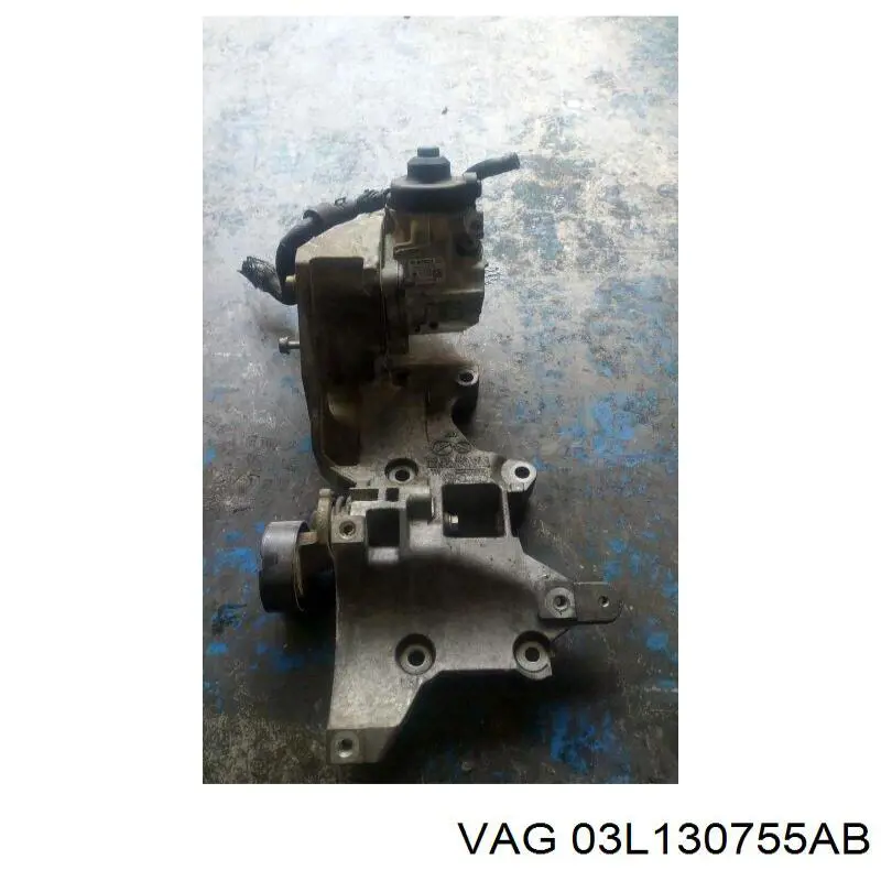 Паливний насос високого тиску 03L130755AB VAG