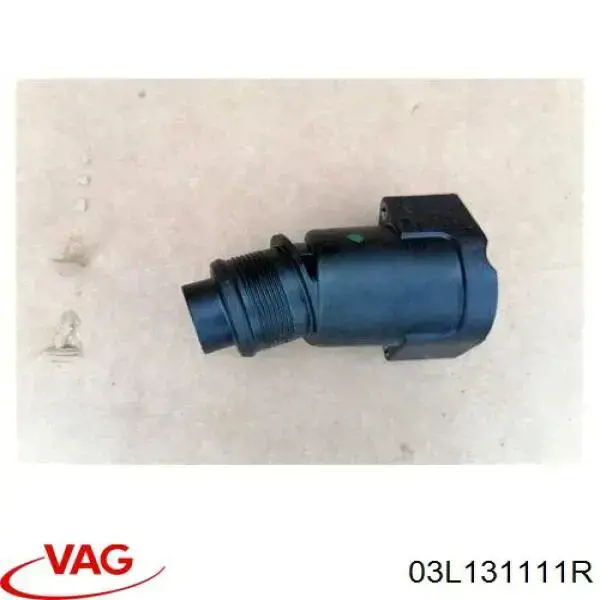 Купити 03L131111R VAG Патрубок повітряний, вихід з турбіни (наддув)