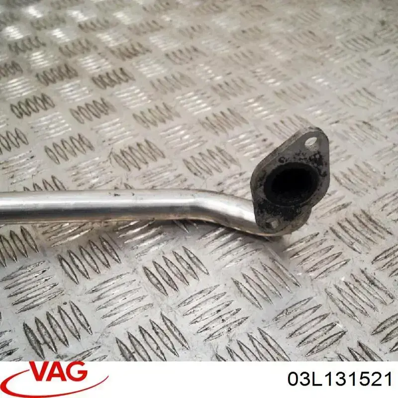 Патрубок системи рециркуляції ОГ EGR 03L131521 VAG