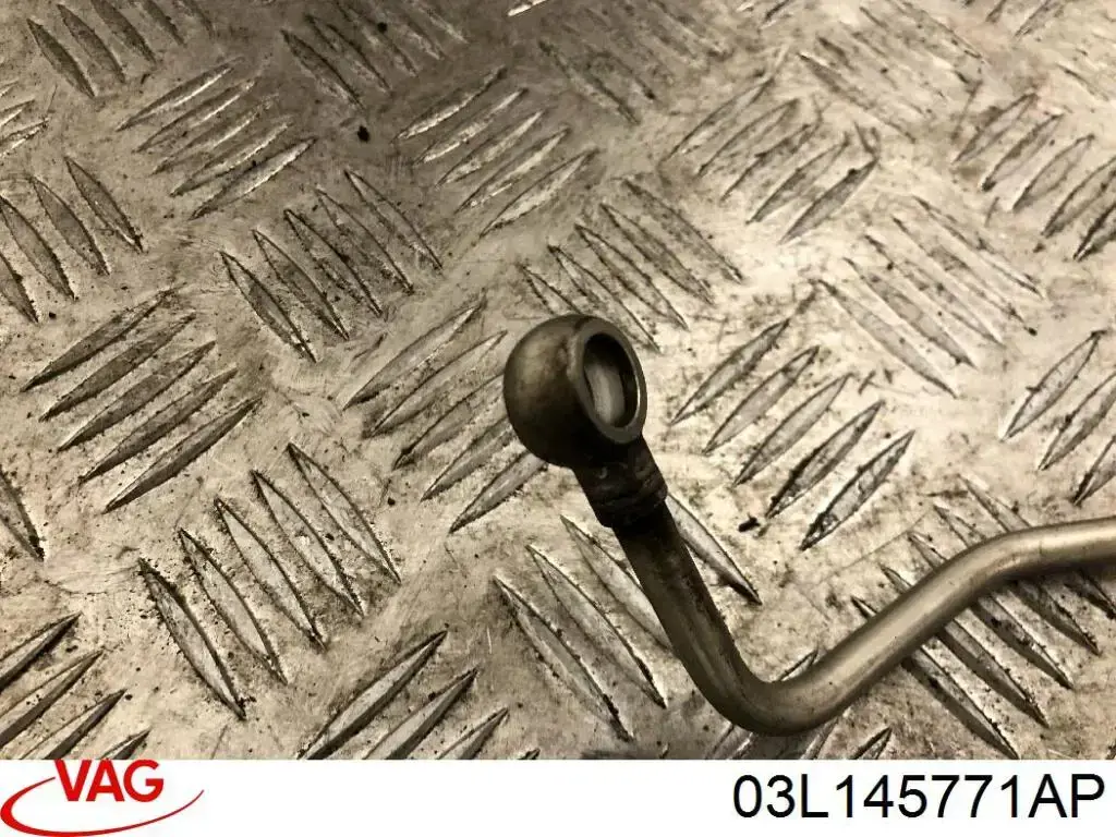 Трубка/шланг подачі масла до турбіни VAG 03L145771AP ціна, від 14.06 USD