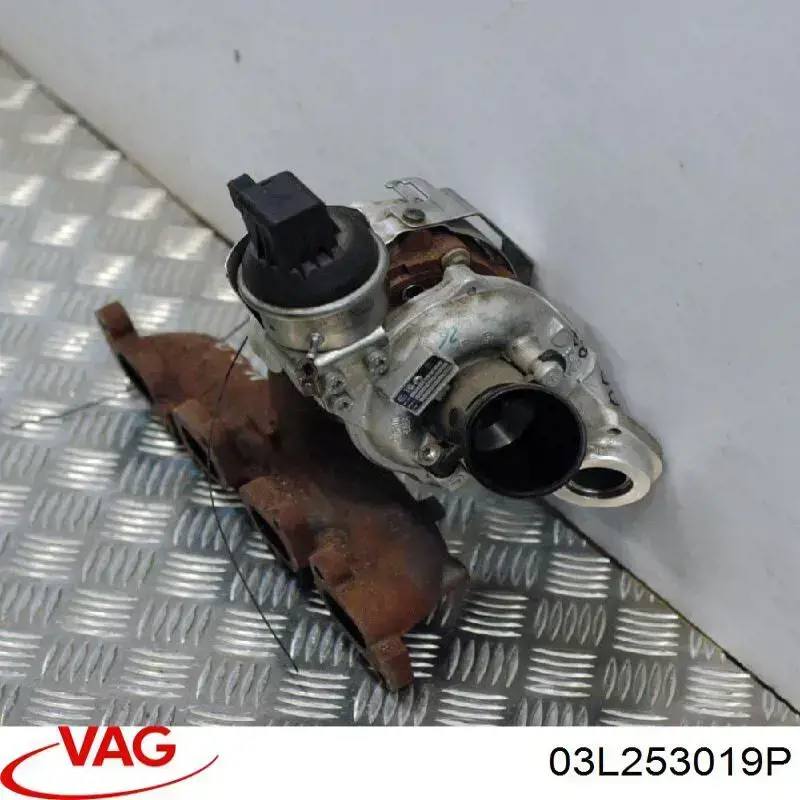 Купити 03L253019P VAG Турбіна